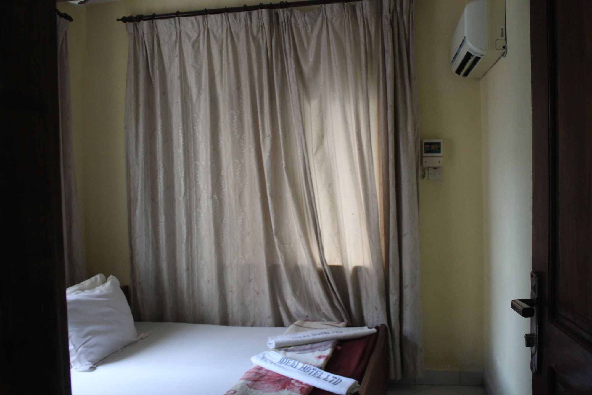 Hotel Ideal Dar es Salaam Luaran gambar